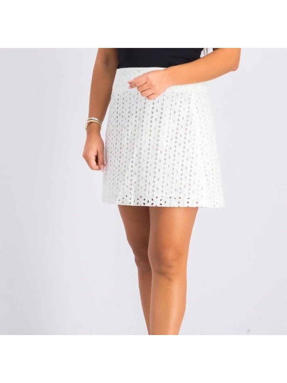 ✨Maison Jules White Eyelet Mini Skirt  NWT 6.